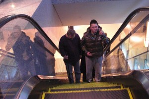 エスカレーターで上へ・・・